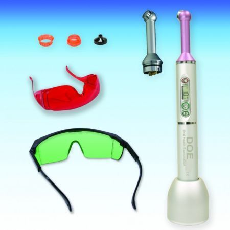 DentLight FUSION DOE Kit - светодиодная полимеризационно-диагностическая лампа с функцией трансиллюминации