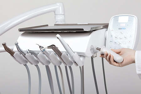 Miglionico NG P — стоматологическая установка с нижней подачей инструментов