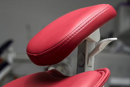 Woson WOD730 – стоматологическая установка с верхней подачей инструментов