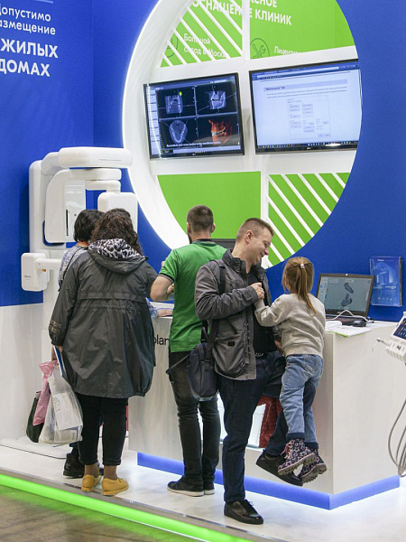 Стенд компании GREEN DENT на выставке Дентал-Экспо 2019_49.jpg